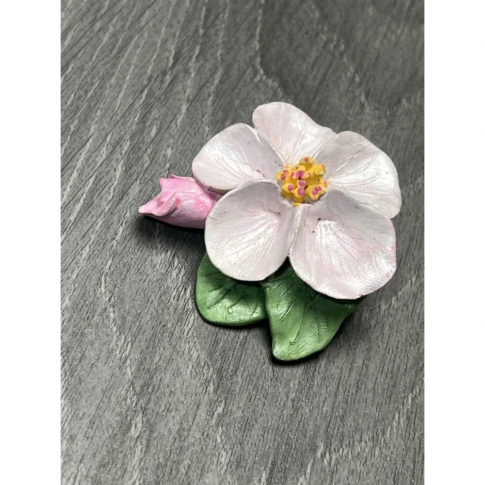 Vtg N Tobin HandPainted Flower Brooch Pin Pink White Green Artisan Signed Floral